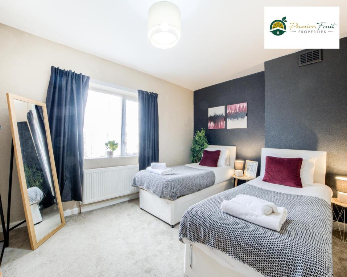 3 Bedroom House With 5 Beds House By Passionfruit Properties Near Coventry City Centre - Bcc Exterior photo